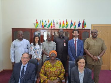 O embaixador de Espanha na Nigéria fez um apelo de cortesia ao Comissário para os Assuntos Económicos e Agricultura